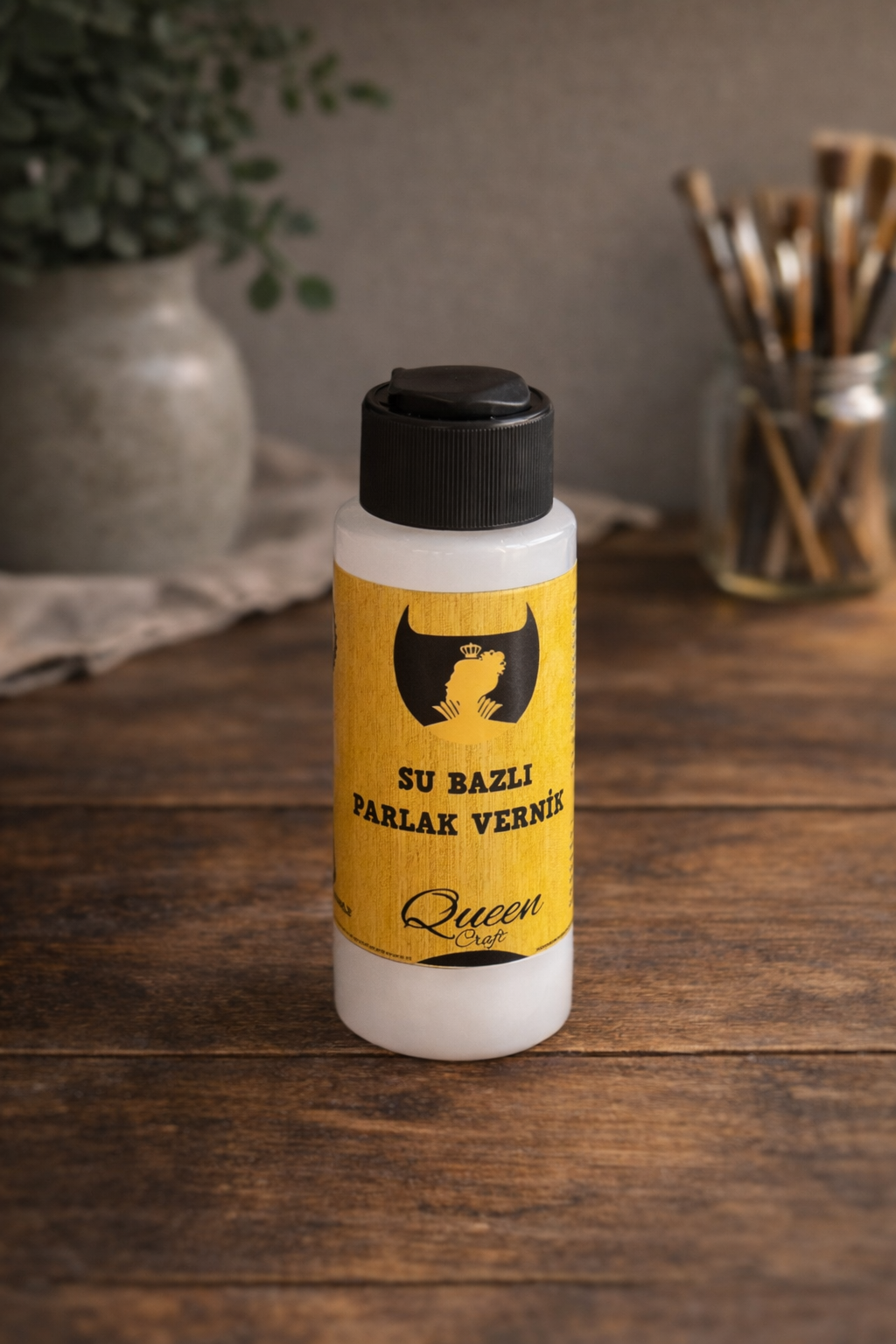 QUEEN CRAFT SU BAZLI PARLAK VERNİK-120 ML