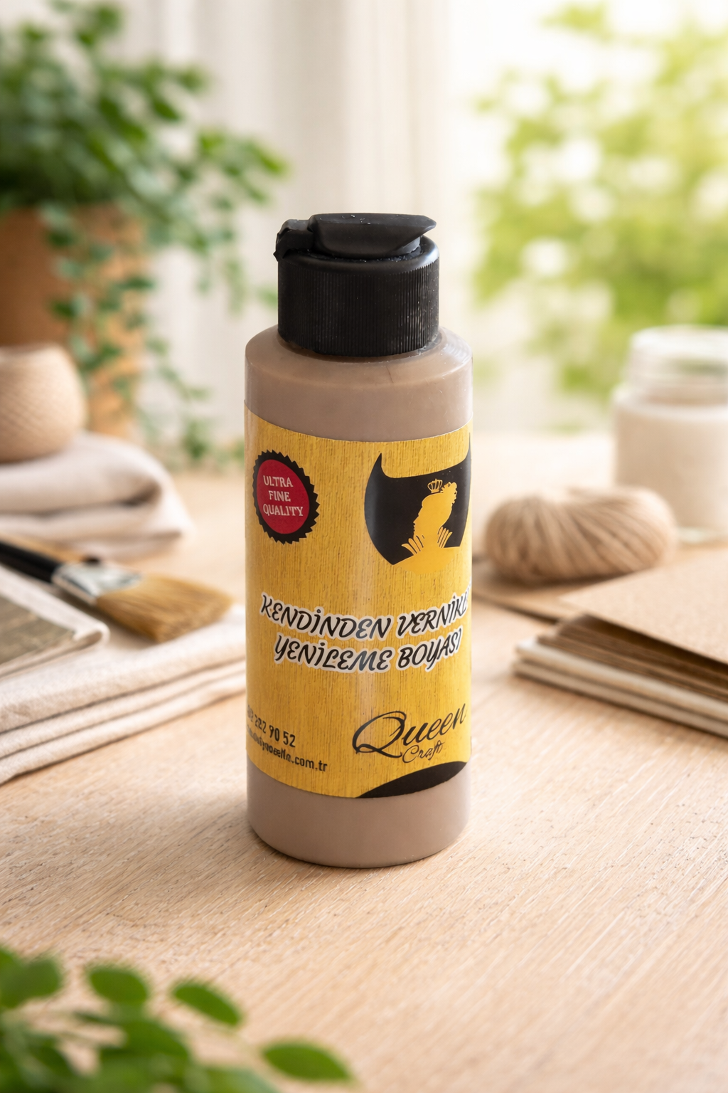 QUEEN CRAFT KENDİNDEN VERNİKLİ BOYA 120 ML-SÜTLÜ KAHVE